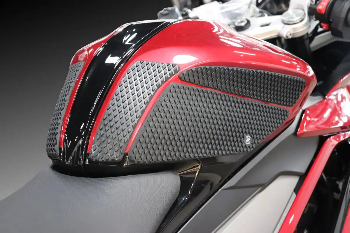 Techspec Snake Skin Tank Grip Pads (6 Pcs) 24-26 Triumph Daytona 660 1