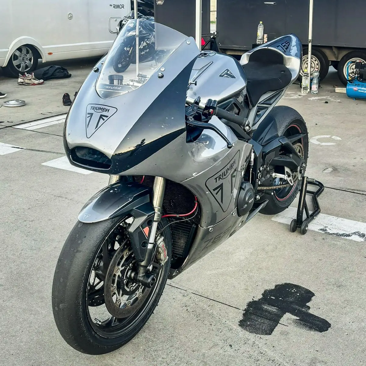 Triumph 765 Moto2 Style Bodywork Kit With Seat Unit 1