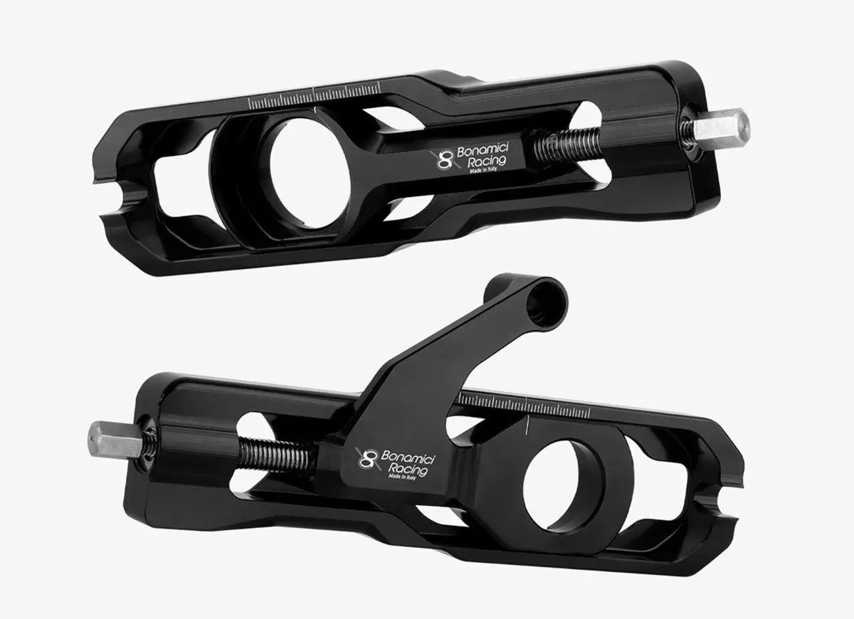 Yamaha R9 2025 Bonamici Chain Adjusters With Caliper Support 1